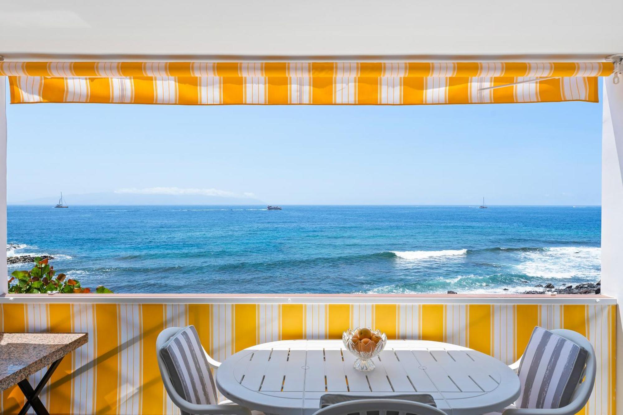 Neptuno Ocean View, Beach Line With Pool Puerto de Santiago  Buitenkant foto
